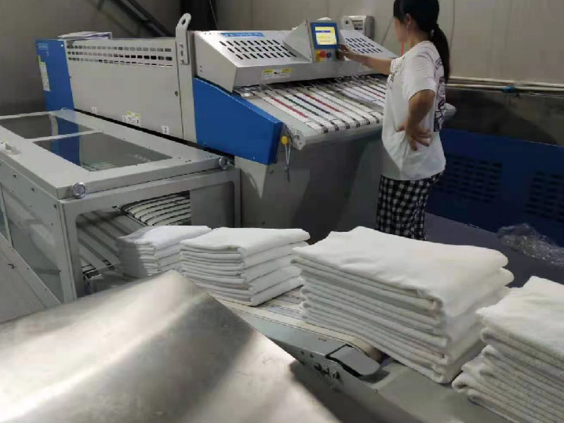 东乌珠穆沁旗巾类折叠机-02